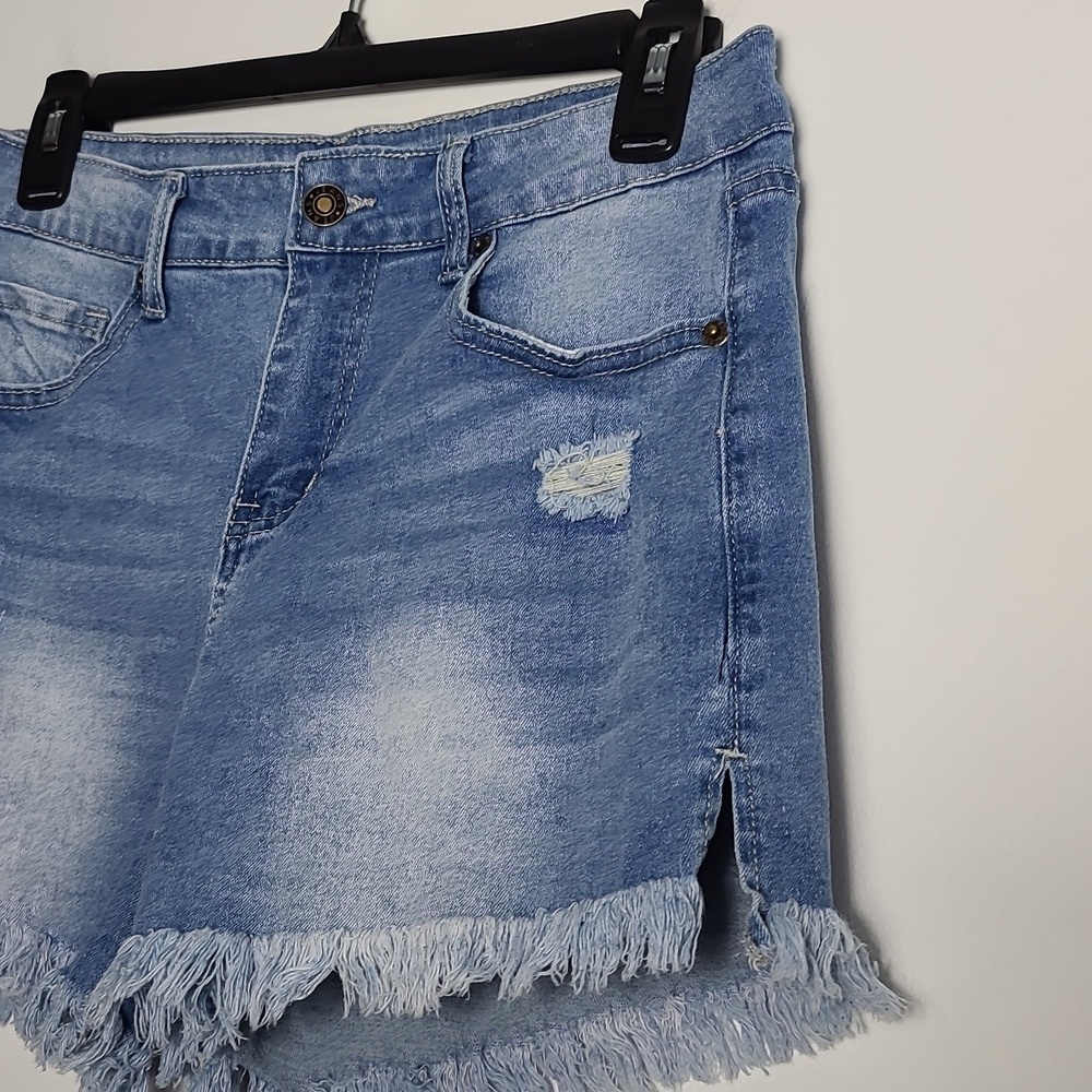 🚨LAST CHANCE🚨LUVAMIA Denim Jean Shorts Frayed Hem High Rise Cotton Size Medium - Picture 6 of 15